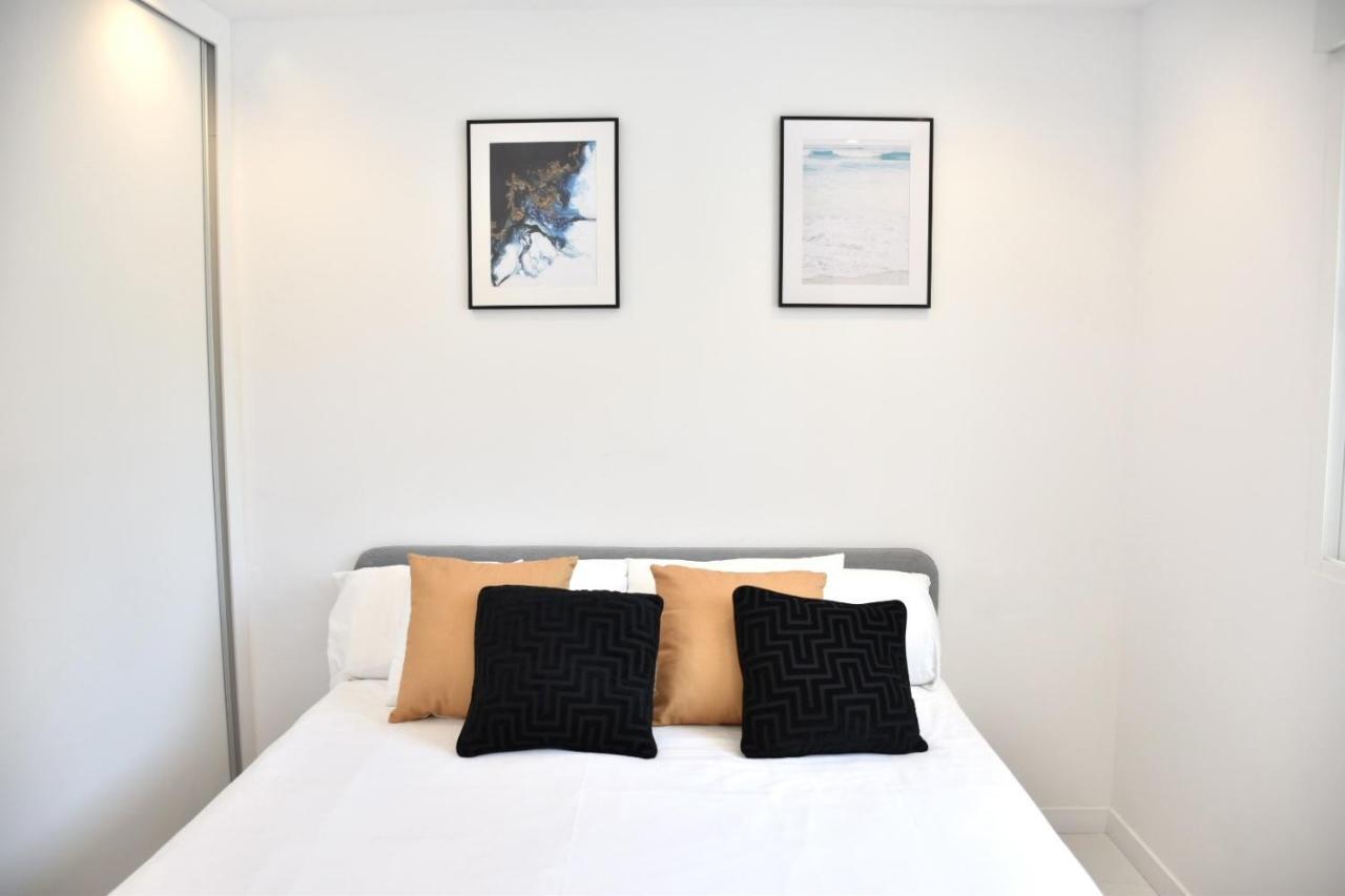 Myflats Deluxe Seafront Apartment อาเรนาเลส เดล ซอล ภายนอก รูปภาพ