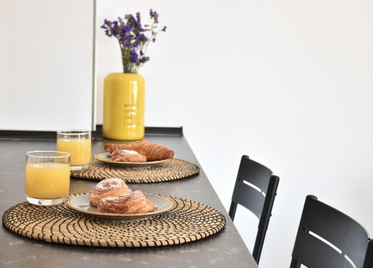 Myflats Deluxe Seafront Apartment อาเรนาเลส เดล ซอล ภายนอก รูปภาพ